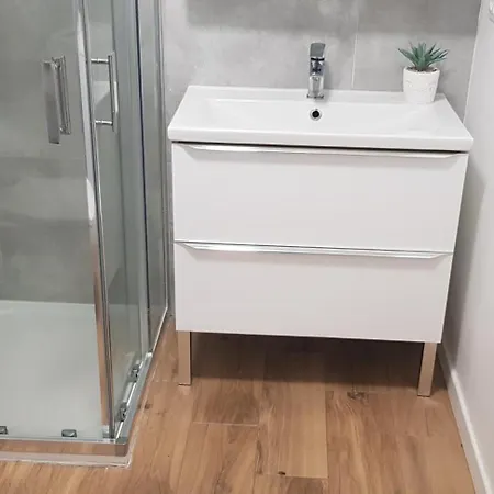 아파트 Apartament Gimnazjalna 6 Srodmiescie